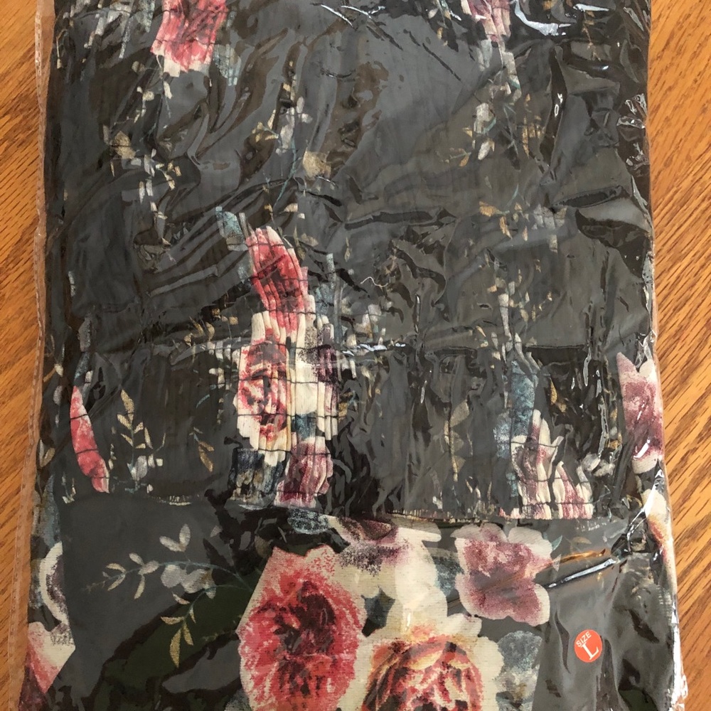 π (L, XL) Off-the-Shoulder Summer Beach Dress - Picture 9 of 9